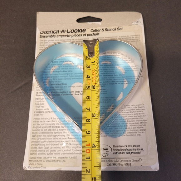 Valentine's Day Bundle Of 4 Cookie Cutter Cupcake Liners Hearts Bear Basket - Picture 5 of 7